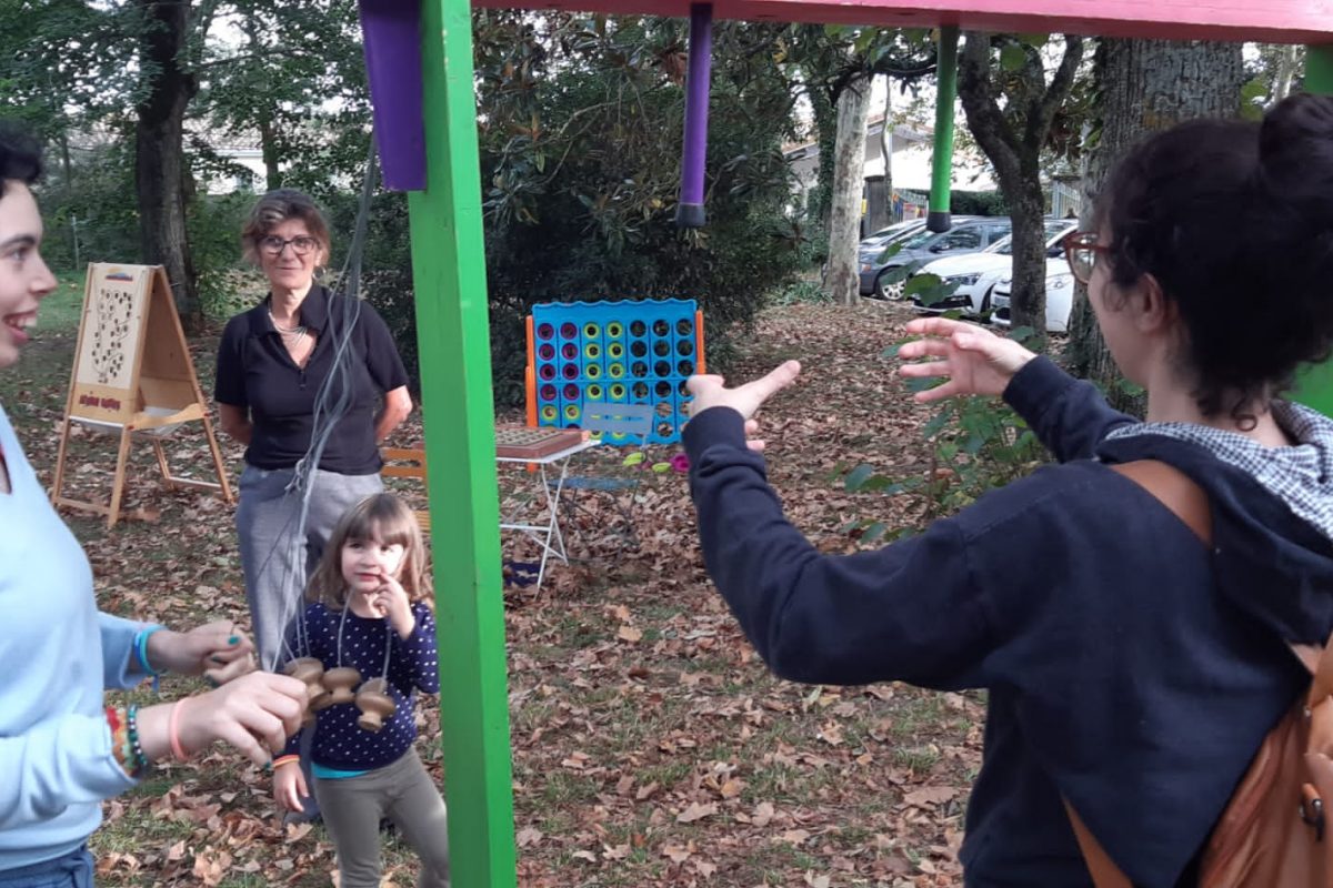 Des jeux en bois et en plein air